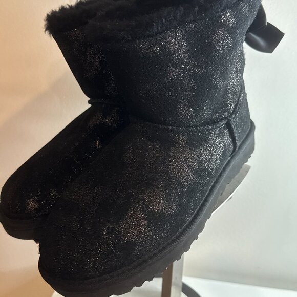 UGG Women's Mini Bailey Bow Glimmer Black Boots size 7 New No Box 1125795 - Picture 1 of 9
